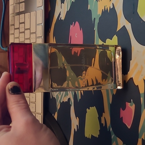 Dolce and Gabbana Red Perfume - Picture 4 of 5